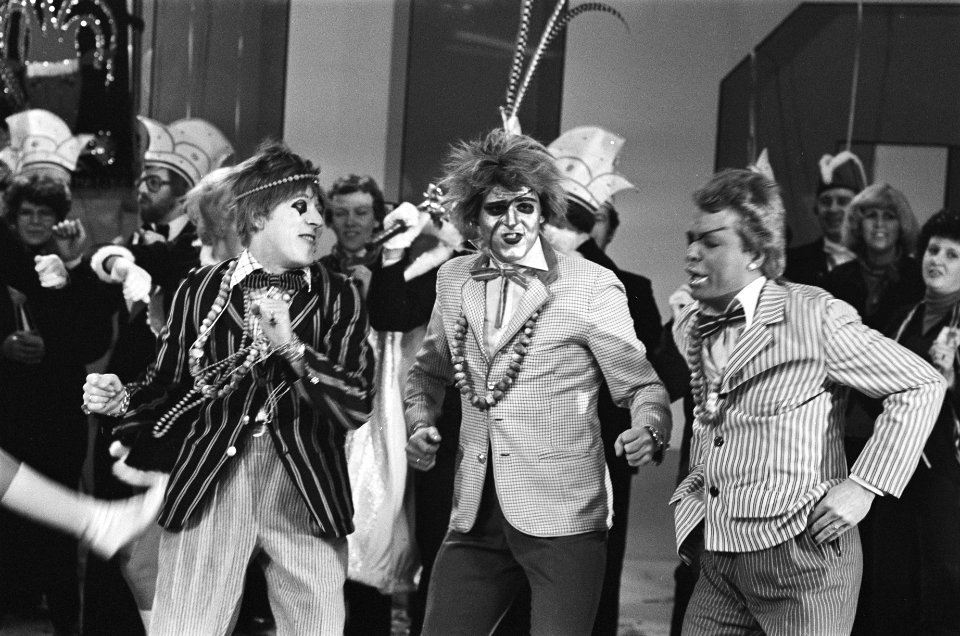 Bumpers maken carnavalslied Wini Wini Punk Op 1 februari aanstaande te zien, Bestanddeelnr 929-5177