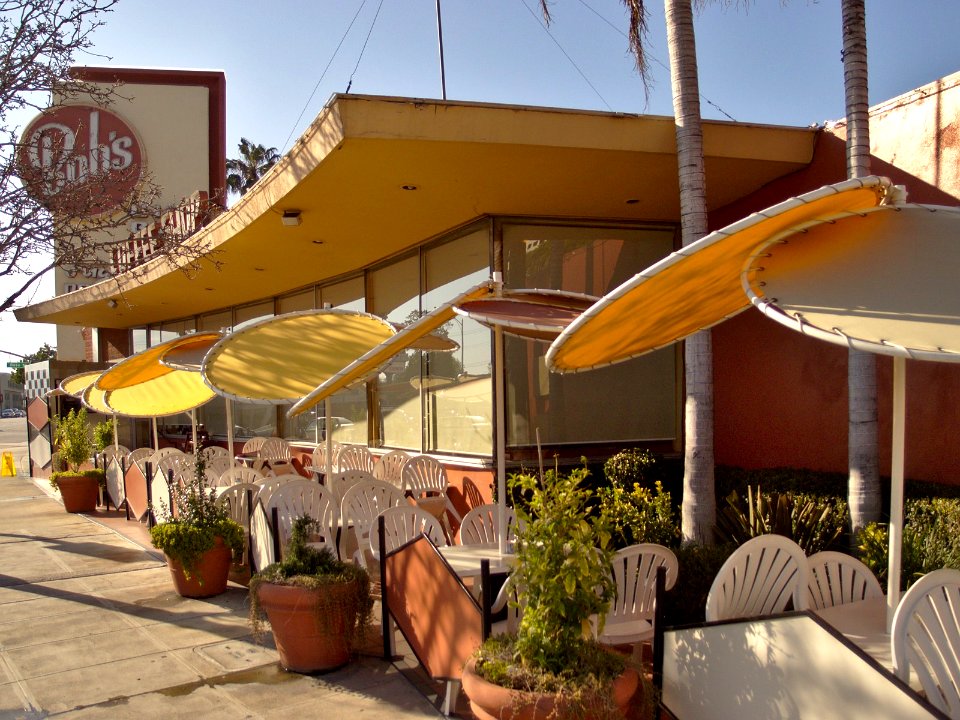 Burbank bob's big boy patio 1