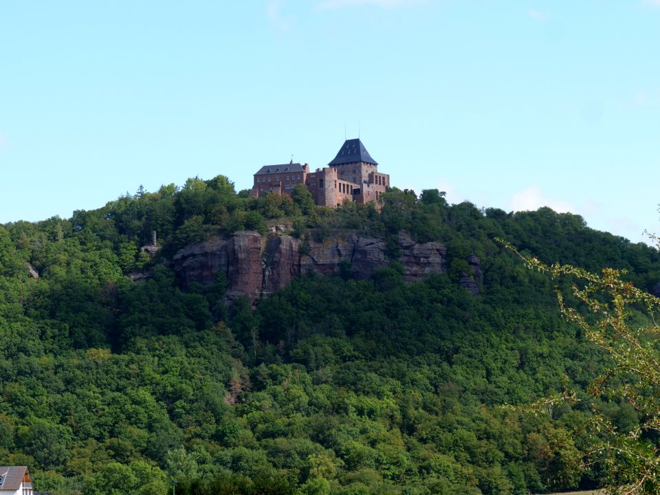 Burg Nideggen from valley 06