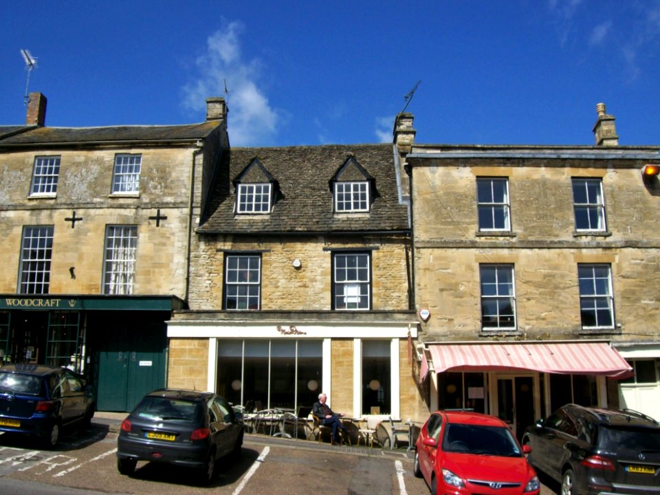 Buildings on Burford High St 6