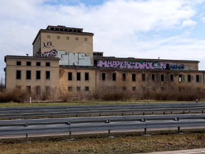 Buna-Klubhaus West