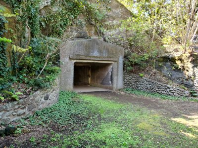 Bunker in Taibusa 17