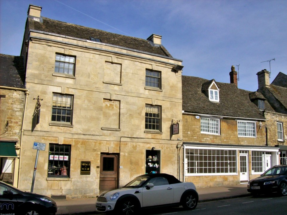 Buildings on Burford High St 2