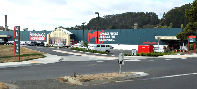 Bunnings-Burnie-20150207-002