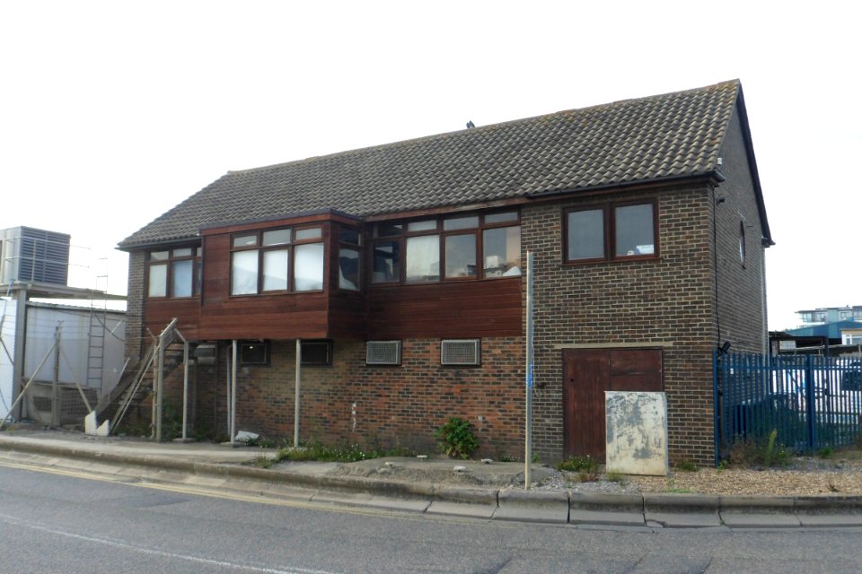 Buildings at Basin Road South, off Western Esplanade, Hove (August 2013) (1)