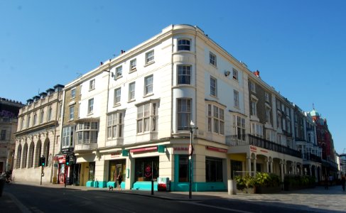 Buildings at Southwest Corner of North Street and New Road, Brighton (May 2020)