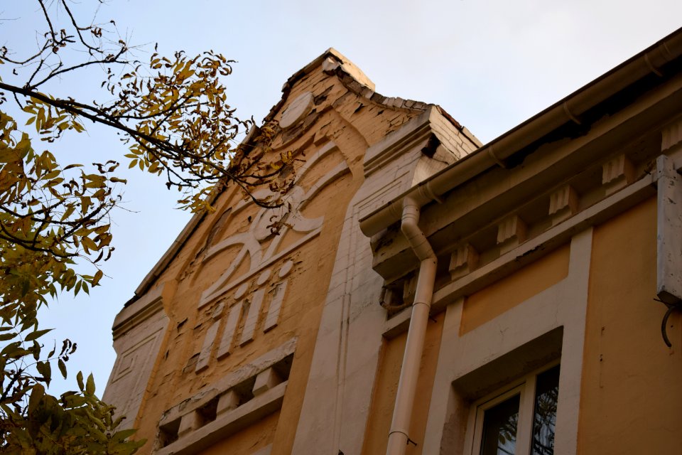 Buildings in Vladivostok c 03