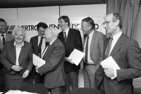 Burg. van vier grote steden bieden lijsttrekker vier grote partijen memorandum a, Bestanddeelnr 933-6566