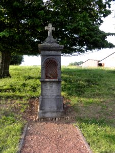 Buire (Aisne) oratoire ND de Liesse, ND de Lourdes
