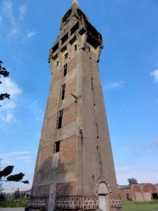 Buire (Aisne) la tour Florentine (01)