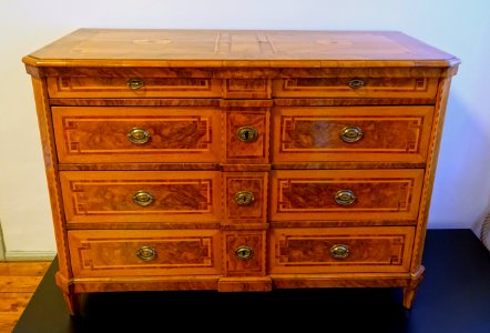 Bureau, c. 1830, walnut, maple, cherry veneer - Stadtmuseum Fembohaus - Nuremberg, Germany - DSC02268