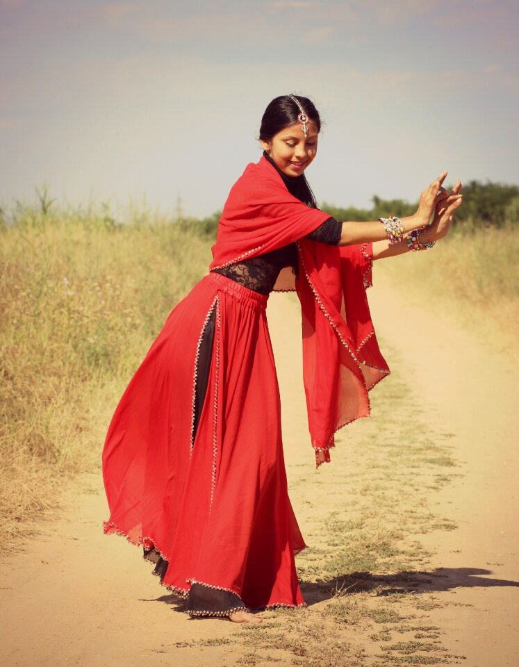 Red oriental motion