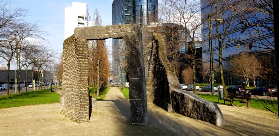 Brussels-Artwork VI of Boulevard du Roi Albert II (4)