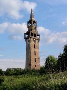 Buire (Aisne) la tour Florentine (02)