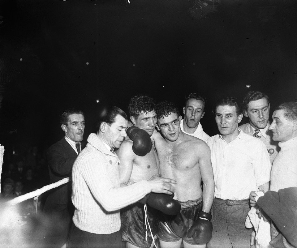 Brussel. Boksen middelgewicht. Gevecht Luc van Dam vs. Cyrille Delannoit (België, Bestanddeelnr 903-0875