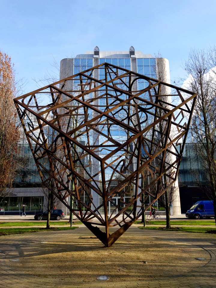 Brussels-Artwork III of Boulevard du Roi Albert II (2)