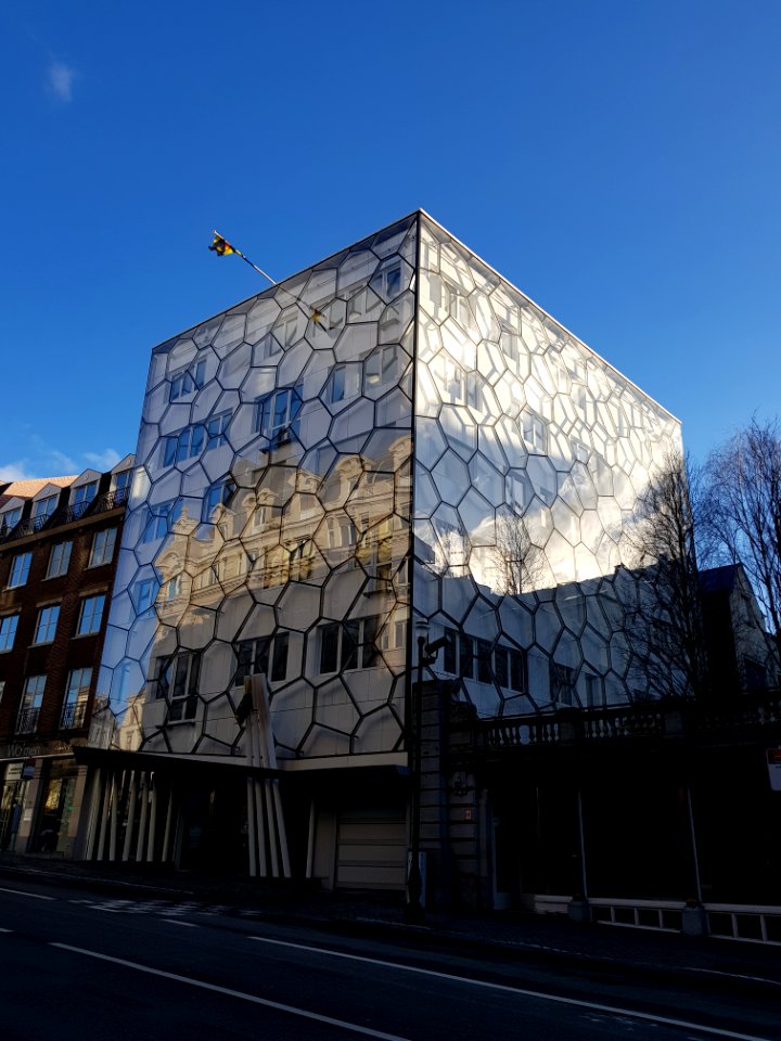Brussels-Rue du Lombard 77 (6)