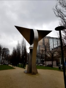 Brussels-Artwork IV of Boulevard du Roi Albert II (4)