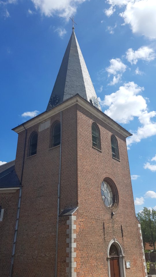 Brustem-Sint-Laurentiuskerk (2)
