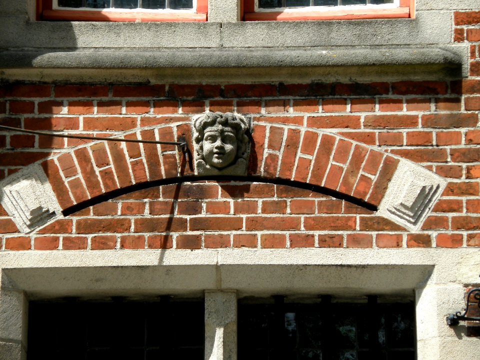 Brugge Wijngaardplein Pastorie 8