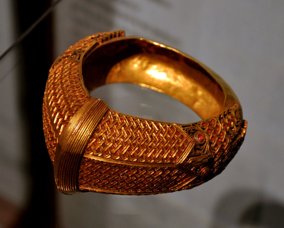 Bruxelles Sumatra Bracelet Gelang gadang 02 10 2011
