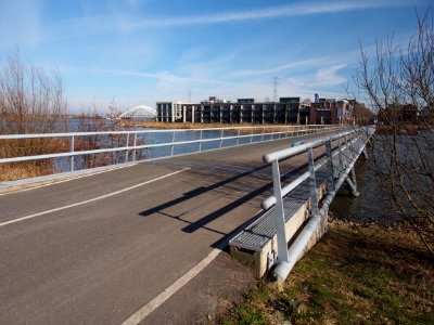 Brug 2037, Hein de Haanbrug, tussen de Diemerzeedijk en de Jan Olphert Vaillantlaan foto 1