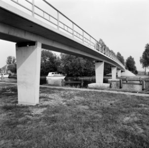Bruggen, water, boten, Belterwijde, Bestanddeelnr 169-1251