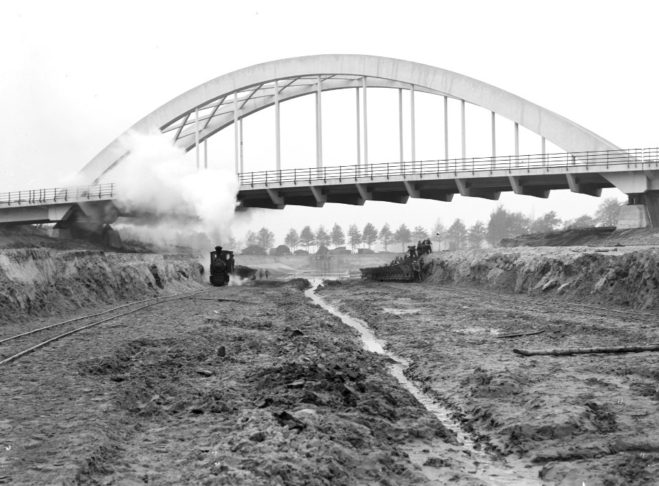Bruggen , hengelvelder brug, Bestanddeelnr 192-0305