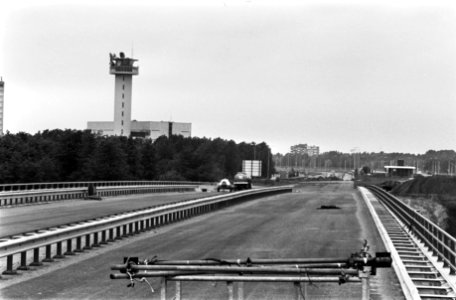 Brug over de Amstel voor de afslag van de Ringweg naar de Utrechtseweg 25 mei 1981, Bestanddeelnr 931-5065