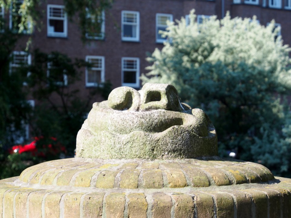 Brug 404, Ferdinand Bolstraat - Scheldestraat, beeld van Hildo Krop pic 8