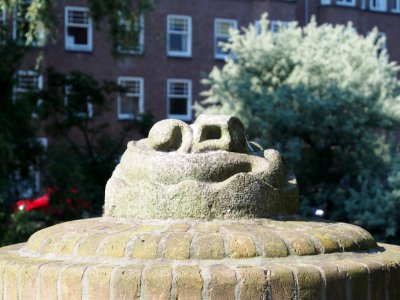 Brug 404, Ferdinand Bolstraat - Scheldestraat, beeld van Hildo Krop pic 8