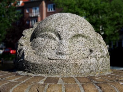 Brug 404, Ferdinand Bolstraat - Scheldestraat, beeld van Hildo Krop pic 5