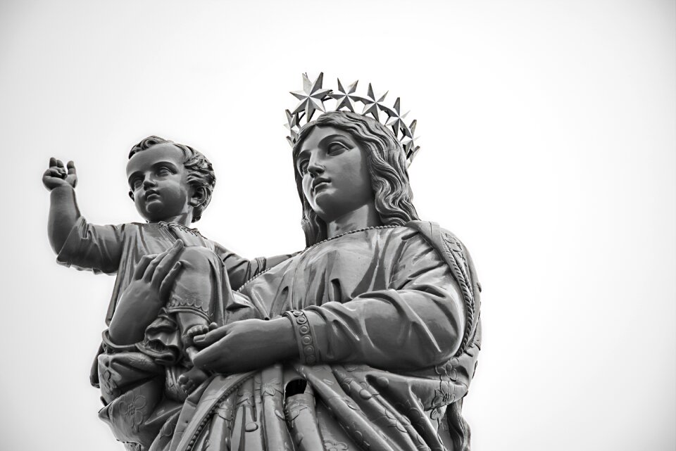 France virgin and child statue work of art