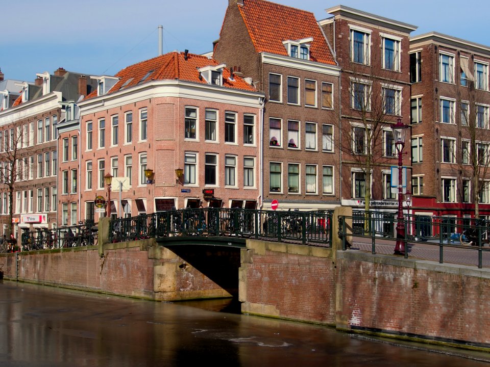 Brug 100 (in Amsterdam) foto 4
