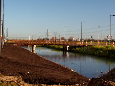 Brug 2195, Cor van der Hartbrug, in de Leo Hornstraat op het Zeeburgereiland