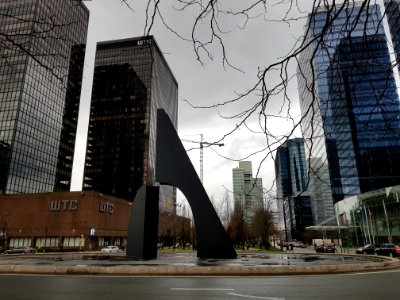 Brussels-Artwork V of Boulevard du Roi Albert II (11)