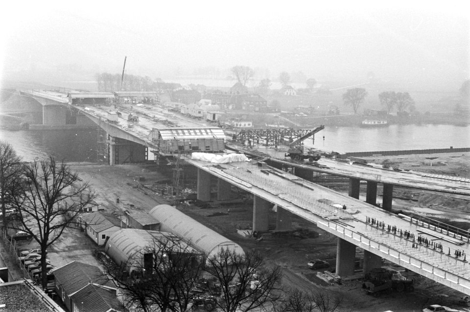 Bruggen, wegenbouw, Bestanddeelnr 929-1187