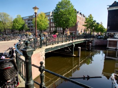 Brug 180 in de Jacob van Lennepstraat over de Da Costagracht foto 2