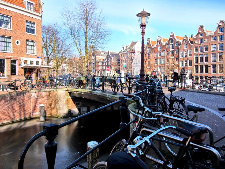 Brug 112, Caetsbaanbrug, in de Prinsengracht over de Lauriersgracht
