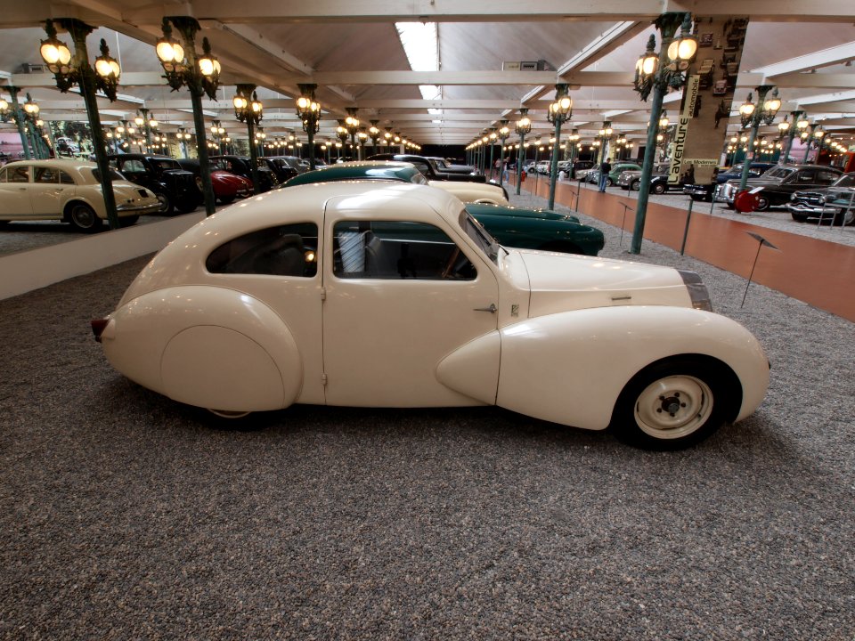 Bugatti Coach Type 73A (1947) pic1
