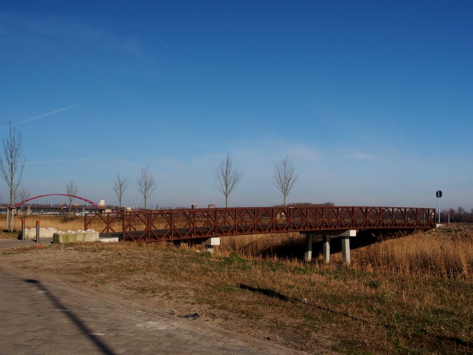 Brug 2192, Willy den Oudenbrug, in de Kea Boumanstraat op het Zeeburgereiland foto 2