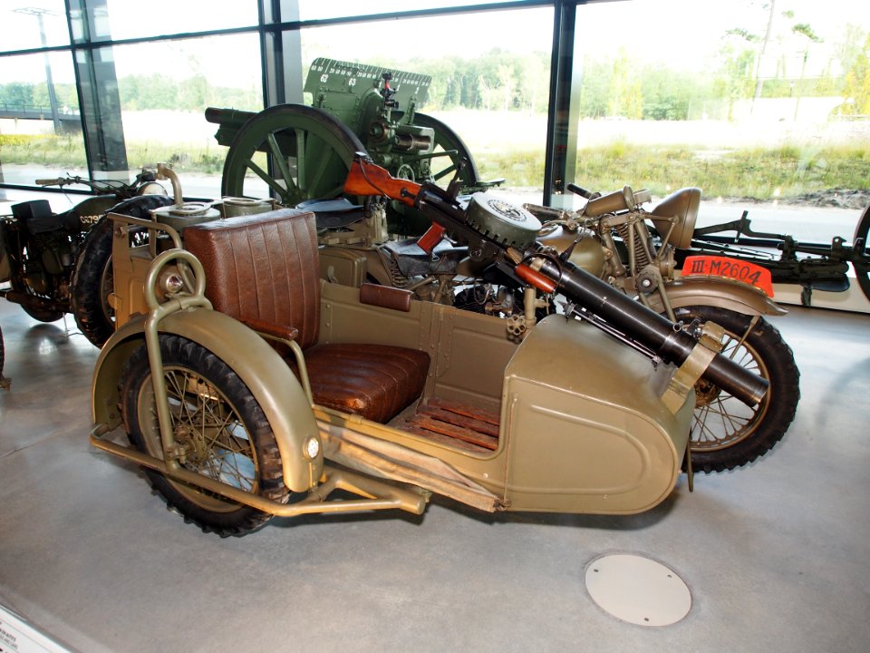 BSA G14 with sidecar and machine gun