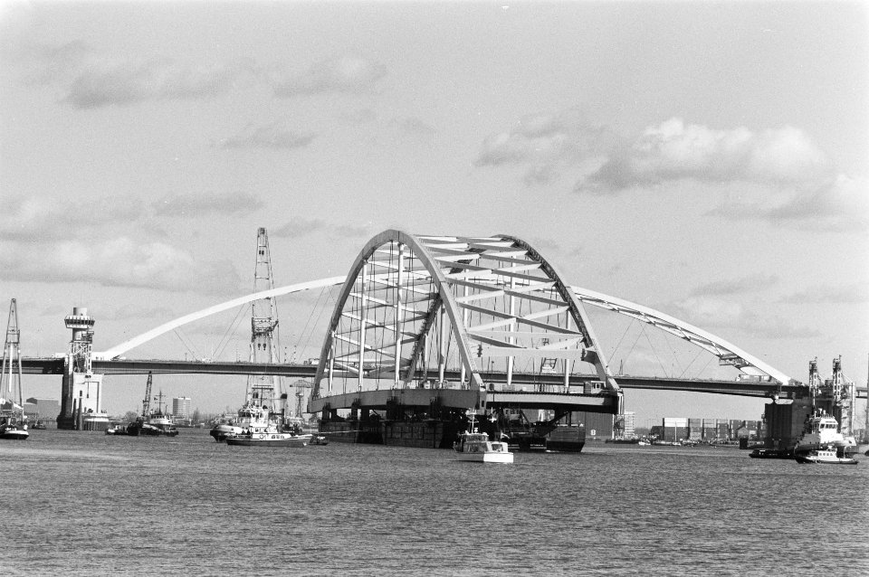 Bruggen, Bestanddeelnr 934-4067