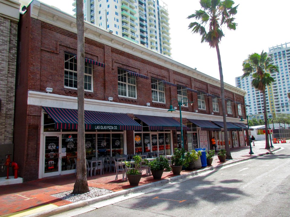 Bryan Building Fort Lauderdale Florida facade full
