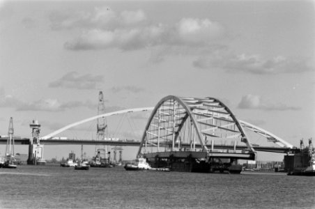 Bruggen, Bestanddeelnr 934-4068