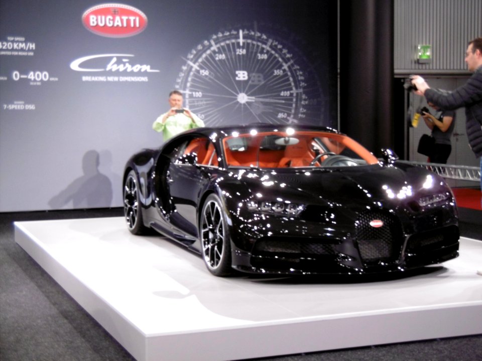 Bugatti Chiron (1) - Vienna Autoshow 2018