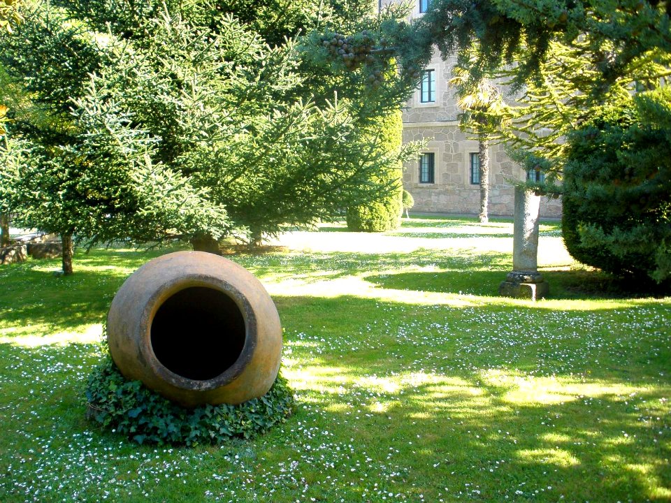 Bugedo - Monasterio de Santa María de Bujedo de Candepajares, entorno natural 05