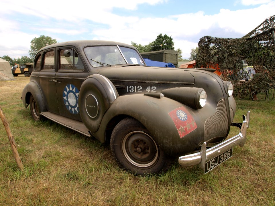 Buick 8 Saloon Staff Car (1938) (owner Clive Soord) pic2