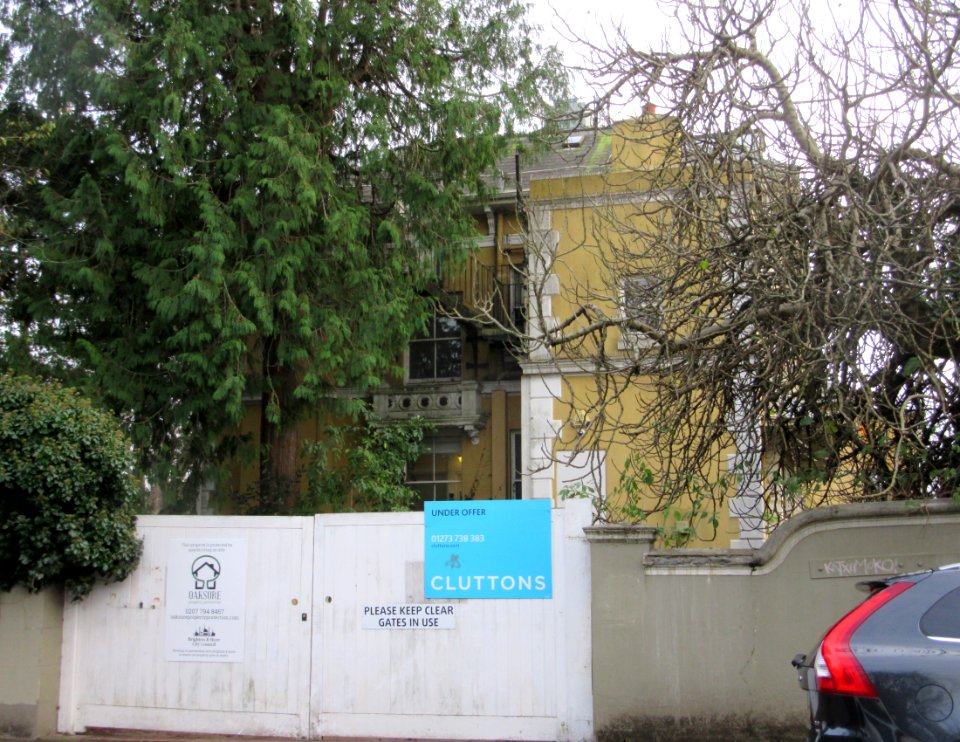 Building at London Road (junction of Clermont Road), Preston, Brighton (November 2015)
