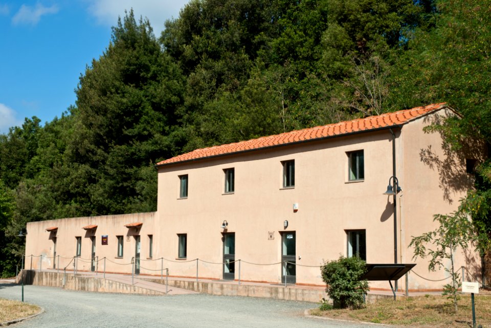 Building at the entry of the mine